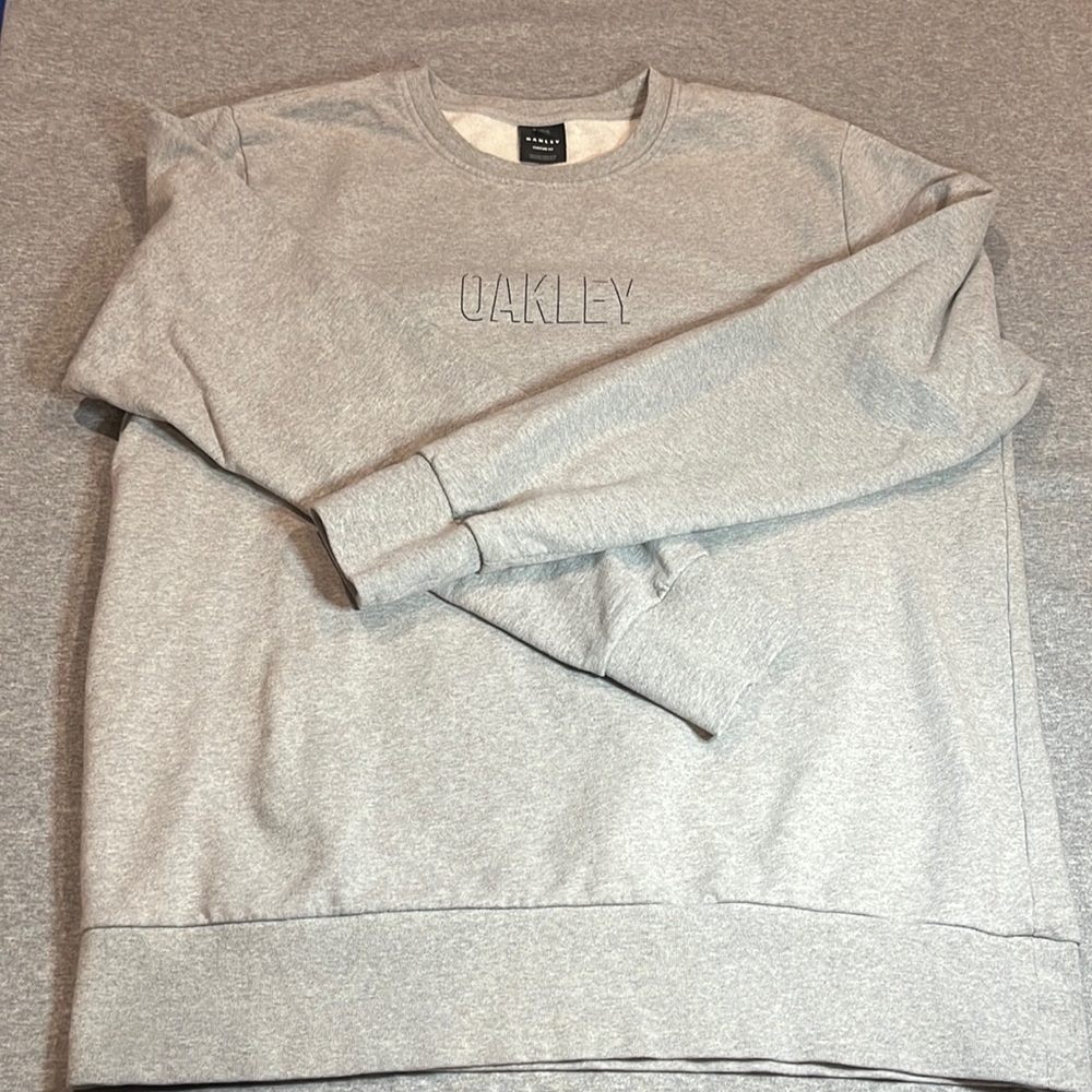 Oakley long sleeve women’s crew neck sweatshirt